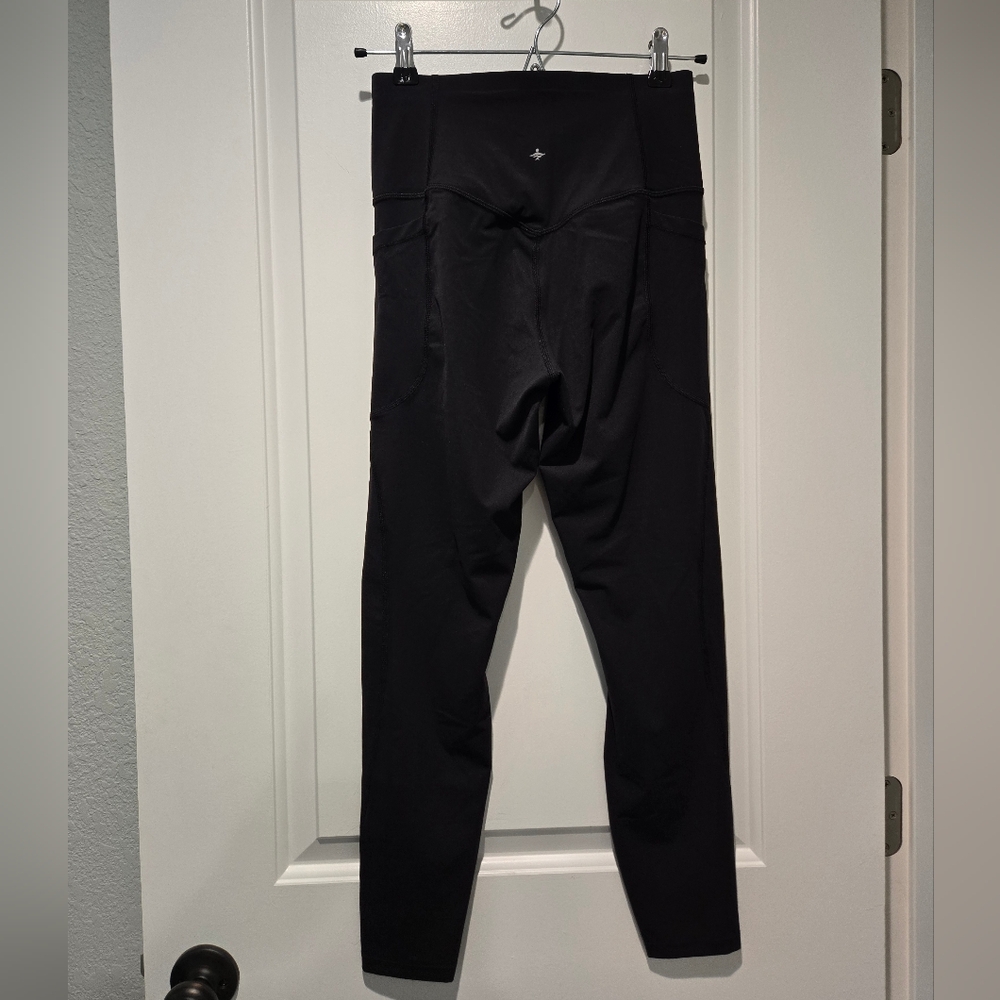 NWT- Halara Black UltraSculpt High-Waisted 7/8 Pocket Legging Women's Size Small - Picture 8 of 13